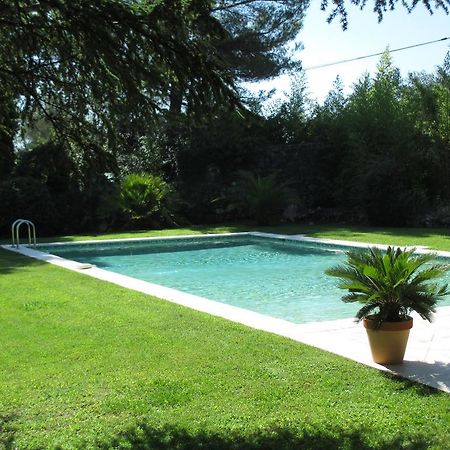 مبيت وإفطار جراس Le Clos Des Canebiers المظهر الخارجي الصورة