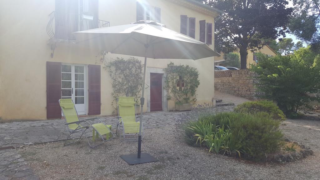مبيت وإفطار جراس Le Clos Des Canebiers المظهر الخارجي الصورة