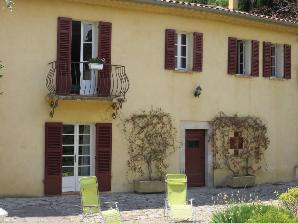 مبيت وإفطار جراس Le Clos Des Canebiers المظهر الخارجي الصورة